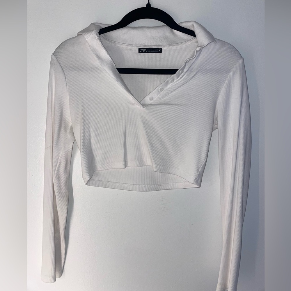 White button up long sleeve cropped shirt
